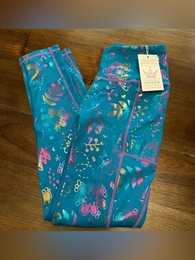 NWT Crowned Athletics Miracle Hermana Leggings Small